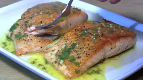 Pan seared salmon + lemon butter sauce.Crispy and juicy roasted salmon-fried in a cast iron skillet.