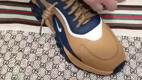 Tie the shoelaces