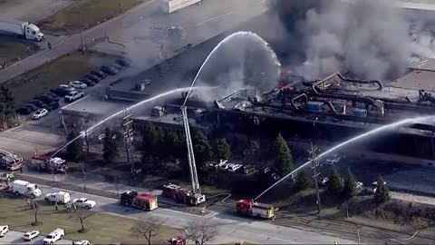 CLOSER LOOK AT METAL FACILITY EXPLOSION IN BEDFORD OHIO💥🏭🔥🚒💫