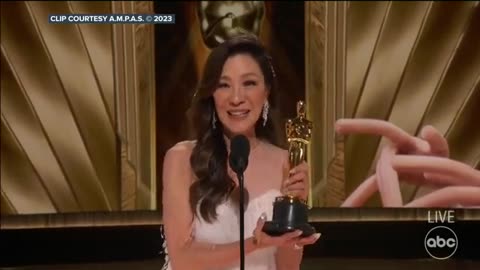 Mi6chelle Yeoh wins 2023 Oscar for Best Actress In a Leading Role - full speech