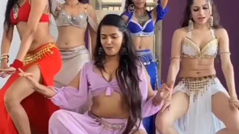 Hot girls belly dancing| girls group dance| hot girls dance| sexy dance| girls dance| takealook