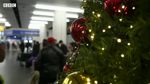 Airports strike begin in UK as Border Force staff walkout