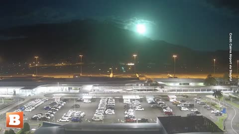 Blazing Fireball Seen Streaking Across Queensland's Night Sky