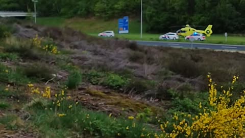 DENK IEMAND VAN VIADUCT GESPRONGEN VANMIDDAG IN AMERSFOORT BIJ DE STICHTSEROTONDE