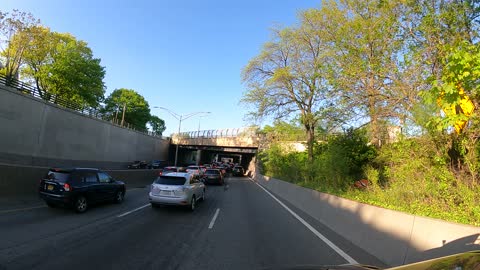 Driving Around Thru 05-12-2022 Front 4K NYC New York BQE Queens (1)