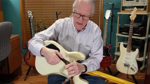 NeckUp Guitar Support MiniNB (narrow body) demo and instruction. Mark Hamre