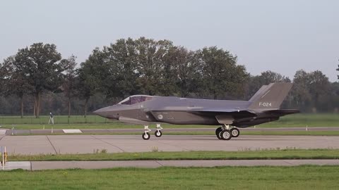 RNLAF F-35 Lighting II (F-024) Loud take off_2