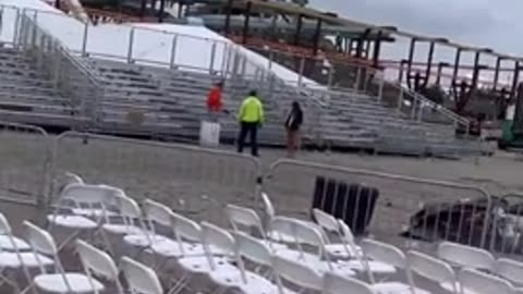 POWERFUL: Trump Supporters Leave Rally SPOTLESS