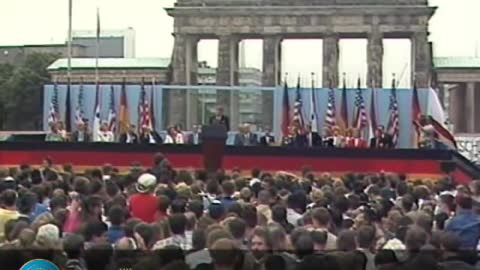 President Reagan at Berlin Wall 06/12/1987