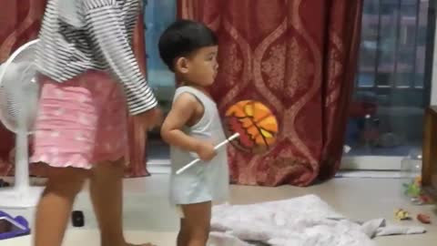 Gangnam Style of Korean Baby