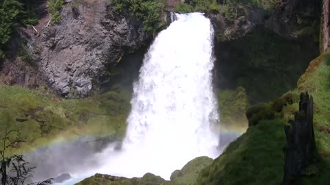 ♥♥ Relaxing 3-Hour Video of Large Waterfall