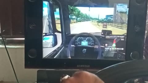 Truck simulater game play with handmade steering wheel