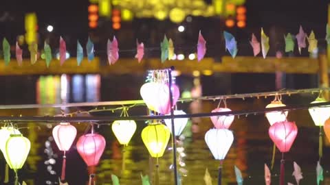 Lantern Festival - eat glutinous rice balls