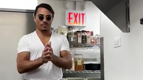 Salt Bae Loves Doing This #Shorts