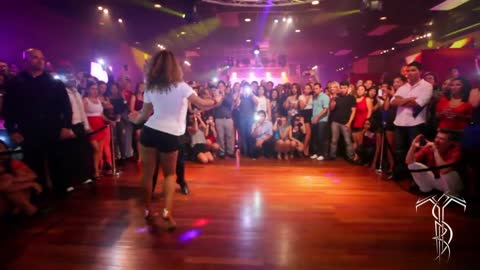 ATACA & LA ALEMANA Bachata Dance Performance 40 MILLION VIEW PARTY At THE SALSA ROOM