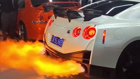 NISSAN GTR FLAMES