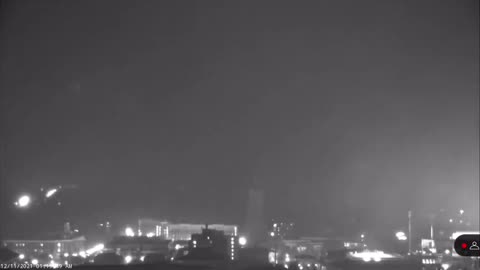 Video of a tornado going through Bowling Green KY on WKU camera December 10, 2021