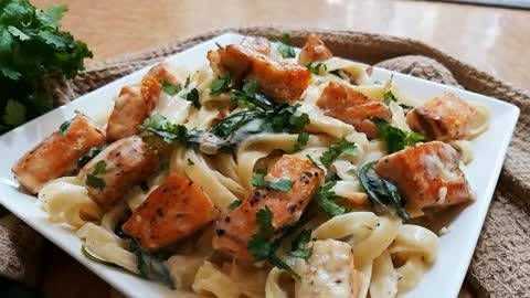 Creamy Salmon Pasta w GreensMeals