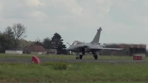 AIR LEGEND 2021 Rafale Solo Display