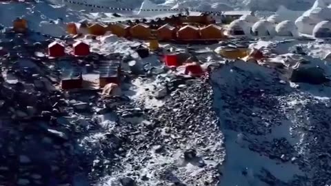 Voilà à quoi ressemblait le camp de base de l'Everest!