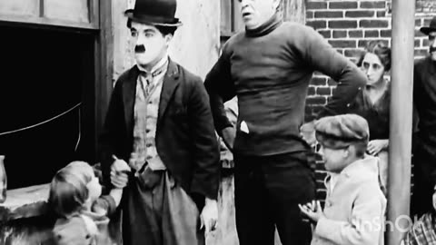 Charlie Chaplin - The Kid - Fight Scene