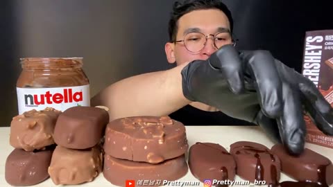 ASMR CHOCOLATE ICE CREAM NUTELLAAA