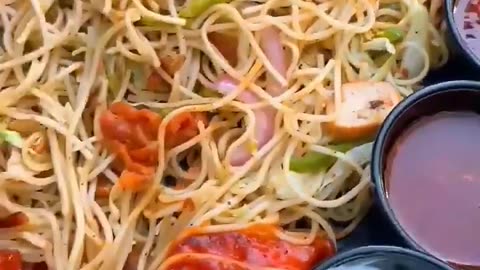 100 rupees mein Chinese platter || street food || street food India || #foodie #shorts