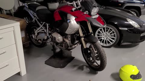 BMW R1200GS cold start + hibernation