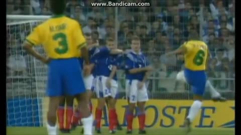 Roberto Carlos free kicks