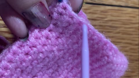 Easy way to count stitches without using crochet locking stitch or colorful needle clips