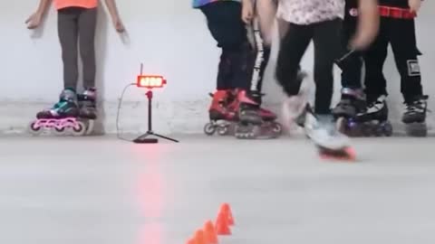 Talented roller skater shows us her daily trainings