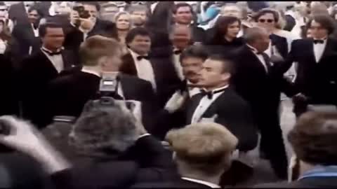 Jean-Claude Van Damme vs. Dolph Lundgren [Cannes, 1992]