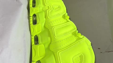 Nike Air More Uptempo 96 Volt ⚡️