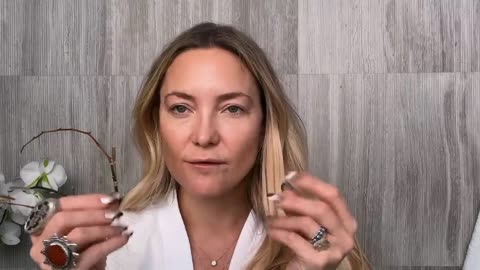 Kate Hudson’s Guide to Wellness & “Wakeup” Makeup _ Beauty Secrets