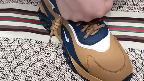 trending video tie the shoelace