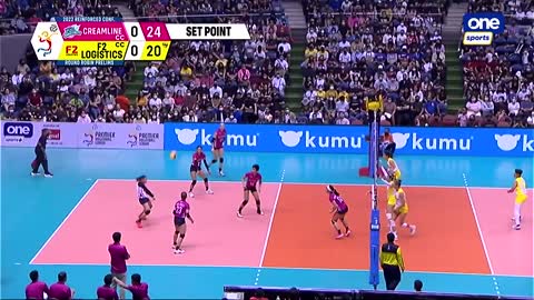 Creamline takes first set vs. F2 Logistics | 2022 PVL Reinforced Conference