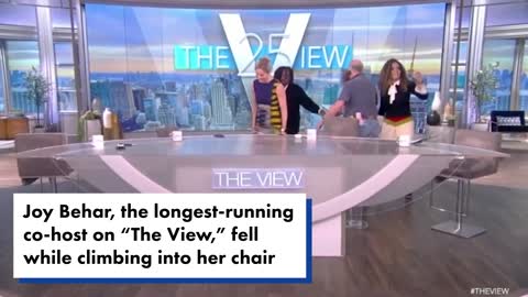 Joy Behar suffers dramatic fall on The View face-plants in front of audience | New York Post