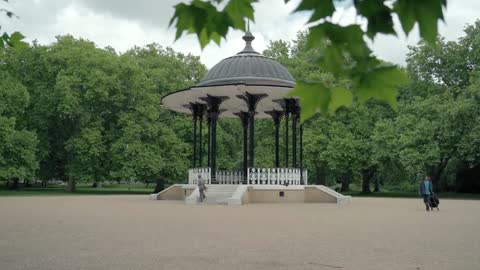 Bandstand in Southwark Park, London_batch