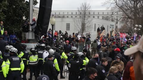 Another live raw video footage capitol building near the monkey bars