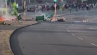 Protesters block M19