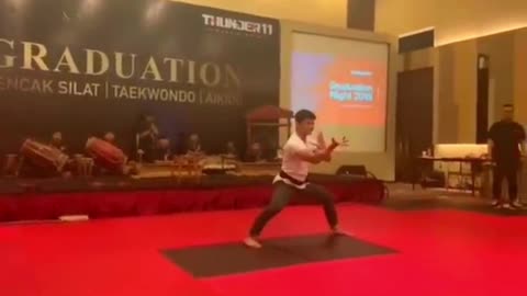 IKO UWAIS SILAT DEMONSTATION