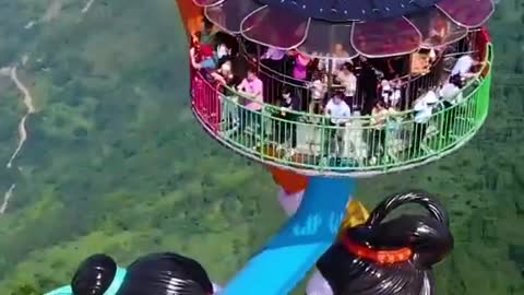 AMAZING 1000ft swing in China