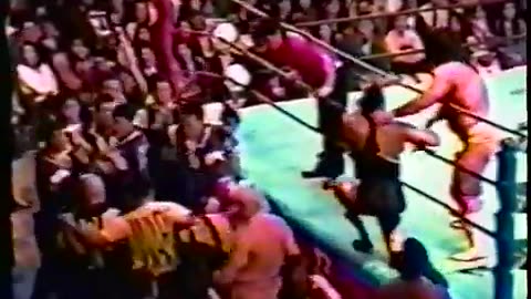 WAR (Wrestle and Romance) 11-11-93