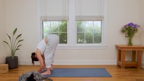 Short Wake Up Flow - 15 Minute Morning Yoga