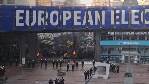 EU Parliament - Stand-Off