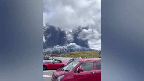 Spectacular footage shows erupting Mount Aso propelling ash clouds into Japanese skyline