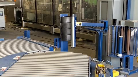 Lantech Q-600 Series Automatic Pallet Stretch Wrapper