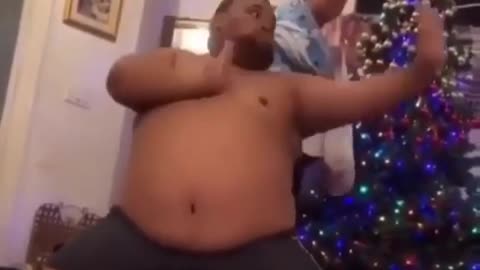 Fat man skillfully dancing to baby shark 🤣😂😂