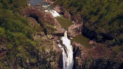 WALLAMAN FALLS - AUSTRALIA'S HIGHEST WATERFALL 4K Mavic Pro Drone