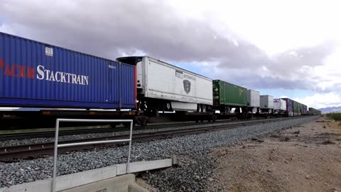 Tehachapi Trains Between Ilmon and Sandcut